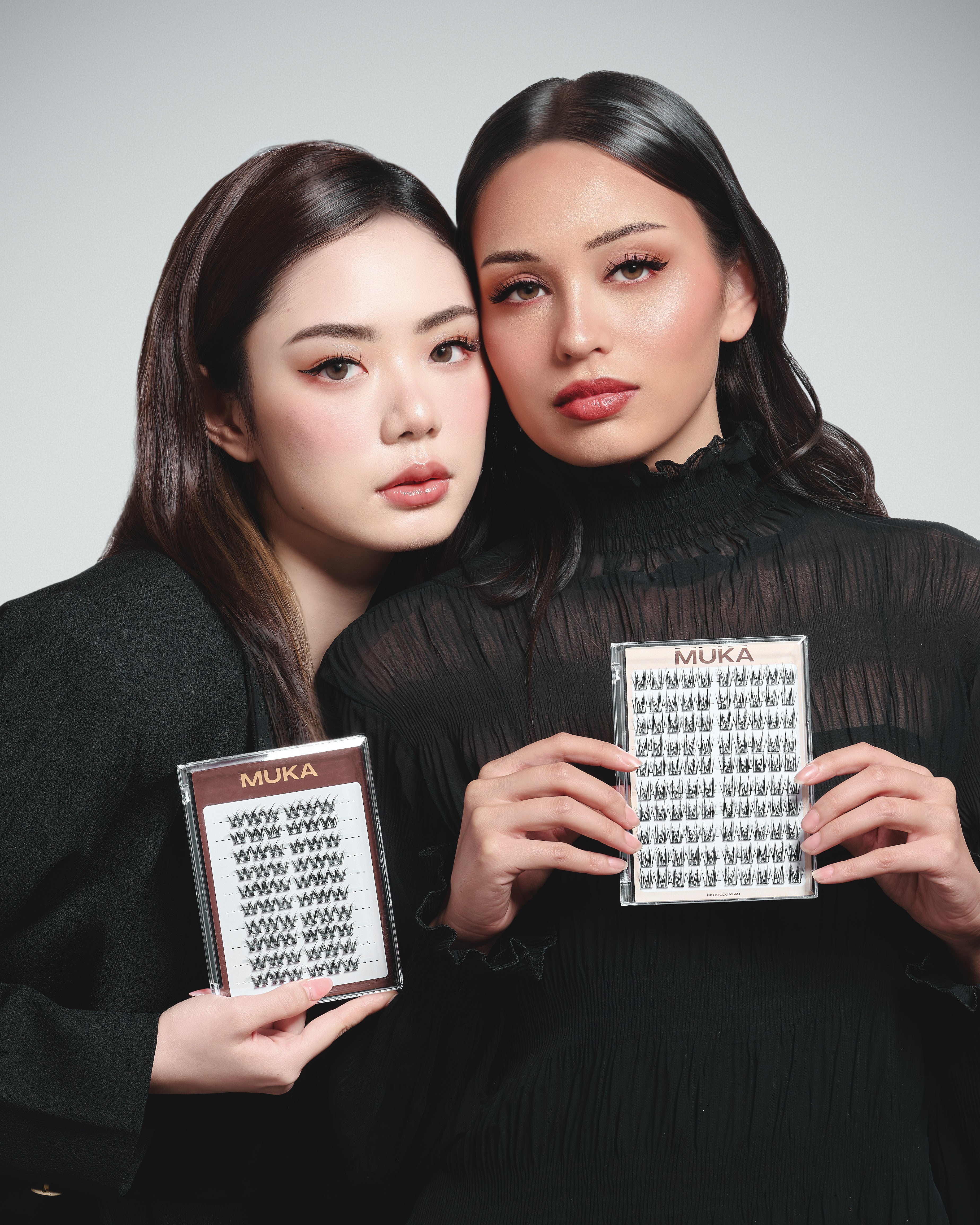 MUKA Lash Clusters and Tweezer Bundle