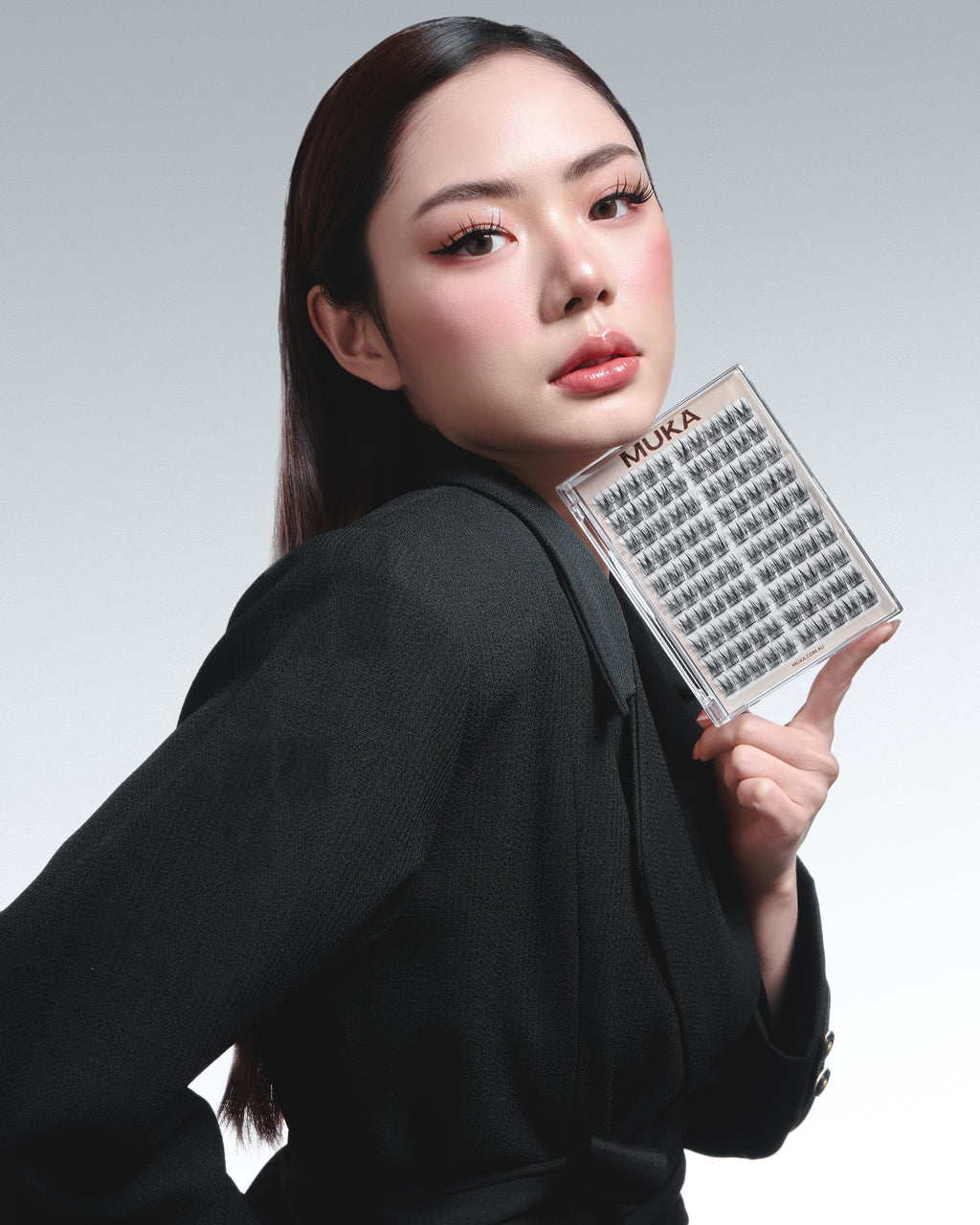 MUKA Lash Clusters in Zuri (Wispy)